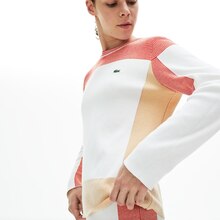 Lacoste Angers - Pull à col rond en maille color-block Promo Pull à col rond en maille color-block dans le catalogue Lacoste "Toutes les silhouettes" à Angers