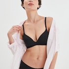Soutien-gorge push-up triangle noir femme en promo chez La Halle Grenoble à 10,99 €