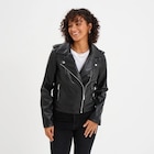 La Halle Meyzieu - Promo Veste biker simili cuir noir femme Promo Veste biker simili cuir noir femme à 39,99 € dans le catalogue La Halle à Meyzieu