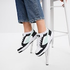 La Halle Saint-Martin-des-Champs - Promo Tennis Rebound V6 Puma vert pastel femme Promo Tennis Rebound V6 Puma vert pastel femme à 46,19 € dans le catalogue La Halle à Saint-Martin-des-Champs