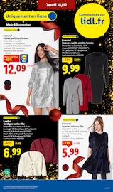 Robe Femme Angebote im Prospekt "Joyeux Noël avec Deluxe" von Lidl auf Seite 61