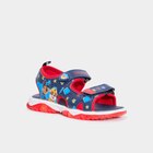 Sandales semelles lumineuses Paw Patrol bleu marine garçon en promo chez La Halle Sandales semelles lumineuses Paw Patrol bleu marine garçon dans le catalogue La Halle