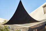 Voile d'ombrage triangulaire en promo chez Weldom Voile d'ombrage triangulaire dans le catalogue Weldom