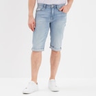 Bermuda regular en jean denim triple stone homme en promo chez La Halle Bermuda regular en jean denim triple stone homme dans le catalogue La Halle