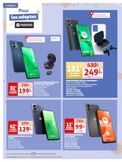 Promos Motorola dans le catalogue "Réveillons Noël : Tout l'électronique à prix magiques" de Auchan Hypermarché à la page 8