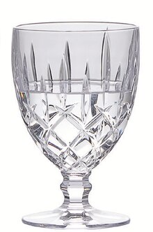 Platzteller oder Gläser-Set „Noblesse“ oder 1 Karaffe, ca 1,2 l, und 4 Gläser bei XXXLutz Möbelhäuser in Unna Platzteller oder Gläser-Set „Noblesse“ oder 1 Karaffe, ca 1,2 l, und 4 Gläser im Angebot bei XXXLutz Möbelhäuser Unna