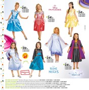 Promos Déguisement Princesse dans le catalogue "TOUS RÉUNIS POUR PROFITER DU PRINTEMPS" de JouéClub à la page 122