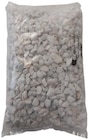 SAC DE GRAVIERS DÉCORATIFS CONCASSÉS BLANC 10-20 10 KG en promo chez Netto Saint-Germain-en-Laye à 8,97 €