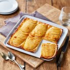 Tarte fine aux pommes 6 parts en promo chez Carrefour Tarte fine aux pommes 6 parts dans le catalogue Carrefour