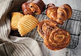 Assortiment de viennoiseries pur beurre en promo chez Intermarché Contact Toulon à 3,69 €