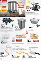 Cuisine Aménagée Angebote im Prospekt "Faites plaisir sous le sapin" von Espace Emeraude Cuisine Aménagée Angebote im Prospekt "Faites plaisir sous le sapin" von Espace Emeraude auf Seite 14