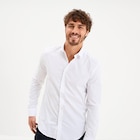 Chemise stretch manches longues blanc homme dans le catalogue La Halle