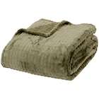 Plaid Cecilia - Action - Action à Marseille Plaid Cecilia - Action en promo chez Action Marseille à 9,95 €