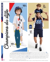 Promos Skateboard Enfant dans le catalogue "S'entraîner à bien manger" de Carrefour à la page 22