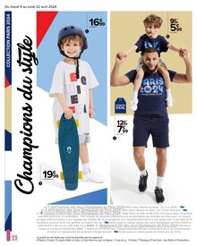 Promo Skateboard Enfant dans le catalogue Carrefour du moment à la page 22
