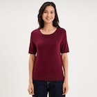 Pull manches courtes col rond bordeaux femme en promo chez La Halle Pull manches courtes col rond bordeaux femme dans le catalogue La Halle