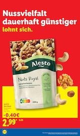 Knabberzeug Angebote im Prospekt "Der Preisführer macht Deutschland dauerhaft günstiger!" von Lidl Knabberzeug Angebote im Prospekt "Der Preisführer macht Deutschland dauerhaft günstiger!" von Lidl auf Seite 4
