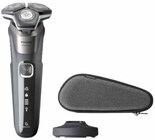 S5887/35 Series 5000 Nass- und Trockenherrenrasierer von PHILIPS für 89,00 € bei MediaMarkt Saturn im Angebot S5887/35 Series 5000 Nass- und Trockenherrenrasierer von PHILIPS im aktuellen MediaMarkt Saturn Prospekt