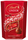 Boules de chocolat fourrées - LINDOR en promo chez U Express Villiers-sur-Marne à 4,61 €