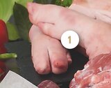 Intermarché Hyper Nîmes - Promo Lot de 2 pieds de porc + demi-tête de porc sans langue Promo Lot de 2 pieds de porc + demi-tête de porc sans langue à 2,75 € dans le catalogue Intermarché Hyper à Nîmes