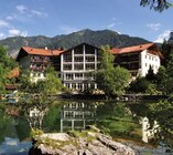 Doppelzimmer Seehaus Komfort im 4-Sterne Hotel Das Badersee Angebote bei REWE Neumünster für 319,00 €