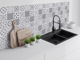 Pack de 6 crédences PVC adhésives en promo chez Décor Discount Pack de 6 crédences PVC adhésives dans le catalogue Décor Discount