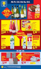 Mineralwasser im Lidl Prospekt in Regensburg Aktueller Lidl Prospekt mit Mineralwasser, "LIDL LOHNT SICH", Seite 70