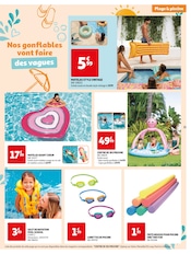 Promos Piscine dans le catalogue "Nos exclusivités Summer Pour s'amuser tout l'été" de Auchan Hypermarché à la page 11
