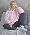 kuscheliger Hoodie mit Teddy-Fell Angebote bei famila Nordost Celle für 19,99 €