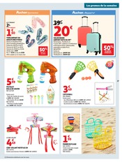 Promos Valise dans le catalogue "TOUS DANS LE MATCH" de Auchan Supermarché Valise en promo dans le catalogue Auchan Supermarché à la page 37