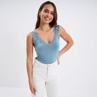 Débardeur ajusté détail dentelle gris femme - LH en promo chez La Halle Débardeur ajusté détail dentelle gris femme - LH dans le catalogue La Halle