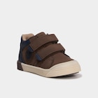 Baskets à scratchs bout rond Creeks marron bébé garçon - La Halle Baskets à scratchs bout rond Creeks marron bébé garçon à 19,59 € dans le catalogue La Halle