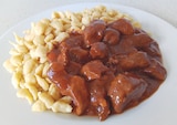 Rindersaftgulasch mit Butterspätzle Angebote bei Möbel Inhofer Kaufbeuren für 8,90 €