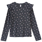 Oberbekleidung im Ernstings family Prospekt Mädchen Langarmshirt mit Rippstruktur im aktuellen Ernstings family Prospekt für 8,99 €