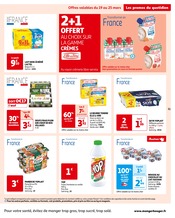 Promos Yaourt aux fruits dans le catalogue "Auchan" de Auchan Hypermarché à la page 52