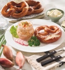 Obazda mit Brezel im Höffner Prospekt Obazda mit Brezel von im aktuellen Höffner Prospekt für 3,90 €
