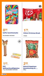 Knabberzeug im Action Prospekt "Wochenangebote" auf Seite 26