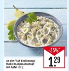 An der Fisch Bedienungstheke: Matjessahnetopf mit Apfel Angebote bei Marktkauf Ulm für 1,29 €