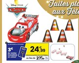 FLASH MC QUEEN COURSES ET DÉRAPAGES - Disney Pixar en promo chez JouéClub FLASH MC QUEEN COURSES ET DÉRAPAGES - Disney Pixar dans le catalogue JouéClub