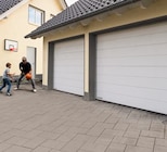 Raiffeisen Waren GmbH - Garagen-Sektionaltor RenoMatic Angebot im Prospekt Garagen-Sektionaltor RenoMatic bei Raiffeisen Waren GmbH im Prospekt "" für 1.099,00 €