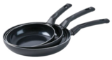 Pfannen-Set âTrioâ im XXXLutz MöbelhĂ€user Prospekt Pfannen-Set âTrioâ von Homeware Professional im aktuellen XXXLutz MöbelhĂ€user Prospekt fĂŒr 29,99 âŹ