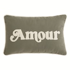 Coussin brodé Amour en promo chez Maxi Bazar Coussin brodé Amour dans le catalogue Maxi Bazar