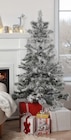 Sapin artificiel floqué en promo chez Stokomani Saint-Étienne à 19,99 €