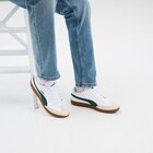 Promo Tennis basses à lacets Puma blanc homme à 39,19 € dans le catalogue La Halle à Le Vigen