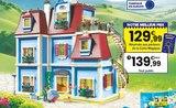 70205 GRANDE MAISON TRADITIONNELLE en promo chez JouéClub 70205 GRANDE MAISON TRADITIONNELLE dans le catalogue JouéClub