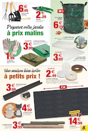 Offre Peluche Enfant dans le catalogue Bazarland du moment à la page 11