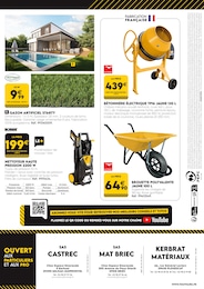 Offre Plante Artificielle dans le catalogue Tout Faire du moment à la page 8