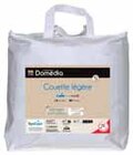 Couette légère 1 personne - DOMÉDIA en promo chez Intermarché Ivry-sur-Seine à 17,43 €