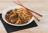 Boeuf oignons légumes laqué nouilles chinoises ou crevettes sauce piquante légumes - LE CHEF - U Express à Ajaccio Boeuf oignons légumes laqué nouilles chinoises ou crevettes sauce piquante légumes - LE CHEF en promo chez U Express Ajaccio à 12,89 €