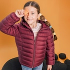 Doudoune légère zippée à capuche prune fille dans le catalogue La Halle